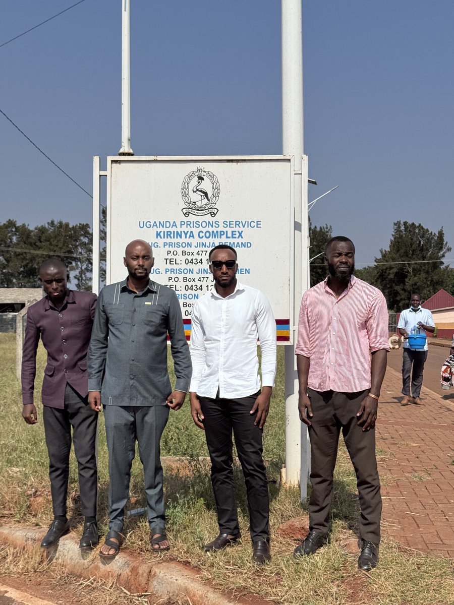 NUP_HQ's tweet photo. Yesterday, our SG @DavidLRubongoyavisited Jinja Main and Jinja Remand Prisons to check on our comrades who have been unjustly detained since last year. 

As @NUP_Ug legal team works tirelessly for their freedom, we thank all who continue to stand with them. The weaponisation of the justice system against citizens must stop.

#FreeUganda #RuleOfLawUG
