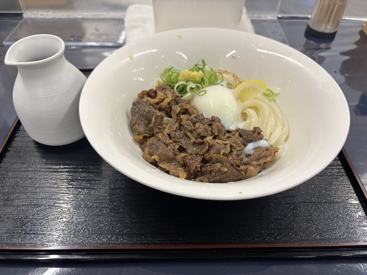 8008Gojyou's tweet photo. 火曜日^_^
ランチは広島SOGO物産展で日の出製麺所のうどんを‼️
コシがあり汁とも絡み合って美味しかった〜^_^
香川県まで行かずに食べれるの最高です😆
ご馳走様でした😋
＃広島SOGO物産展
＃日の出製麺所
＃牛玉ぶっかけうどん https://t.co/VCvxBkWwW1