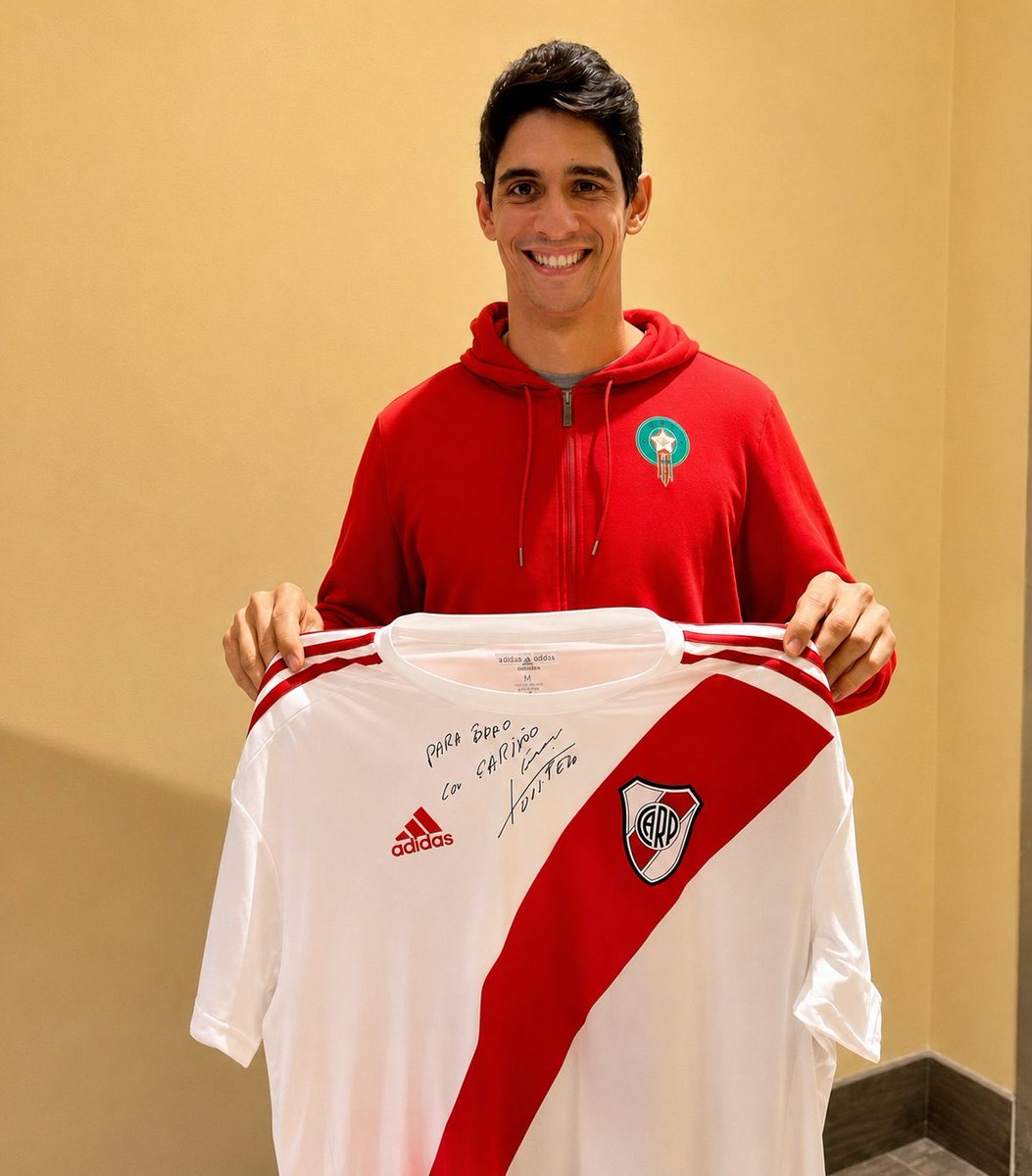 Termontiel_'s tweet photo. Tu felicidad siempre será nuestra, Yassine.

El hincha fanático de River Yassine Bounou clasificado a 8vos de final https://t.co/H2SQGYC5rL
