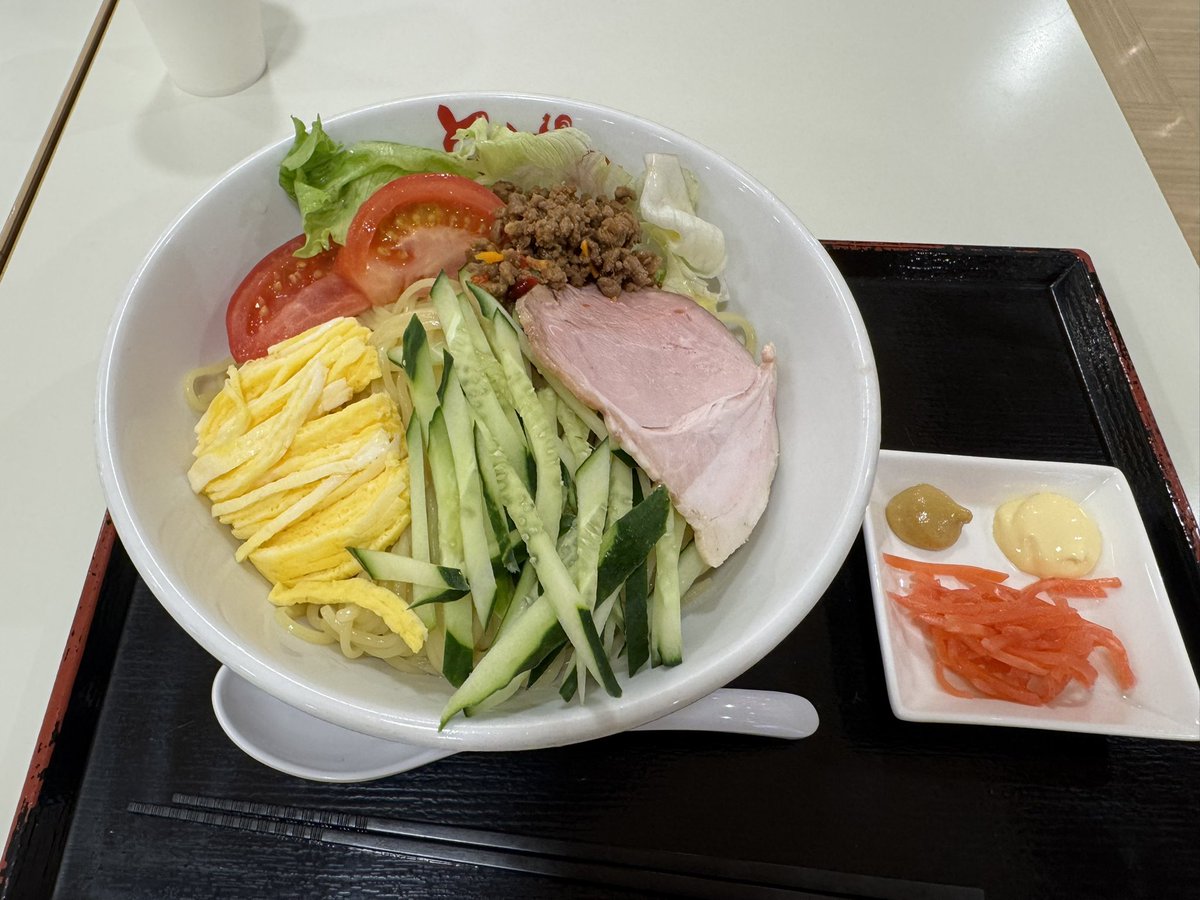 kensuke1001's tweet photo. とんちき麺 イオンモール佐久平店@佐久平

限定「冷やし中華（大盛）」

待ってましたとんちきの冷やし中華。今年も登場。
酸っぱ過ぎない甘酸なタレとぷりんとした麺。毎年安定。TPの挽肉がいいんだよな。

美味しかった！！ https://t.co/eUqRLq9cfX