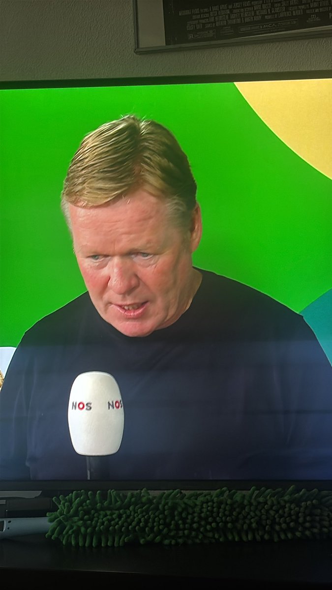 kasoentweets's tweet photo. Wat een seniele gek is dit dan #koemanout #nedmar #wk2026 https://t.co/Sr0UxXrxo3