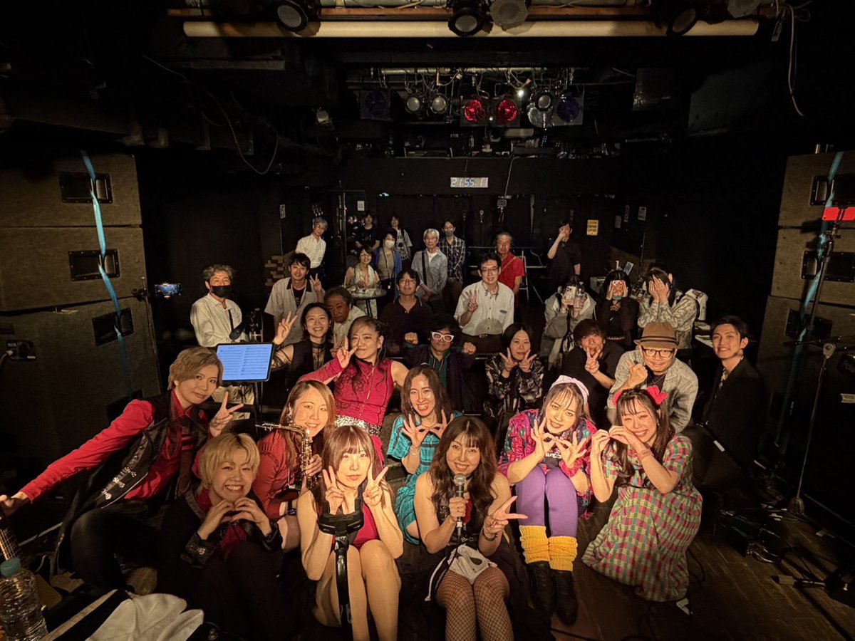yuha_drums's tweet photo. 🍻優葉生誕祭 Lv.35🍻
ご来場・配信見てくださった方、ありがとうございます❣️そして私と一緒に演奏してくれた素晴らしい出演者の皆様✨全ての関係者の皆様、ありがとうございます🙇‍♀️
5バンド、全27曲やりきりました🥁🥁🥁🥁🥁
年に一度の狂ったイベントですが、来年もレベルアップ目指して頑張ります🥹 https://t.co/vH3sYIQTCc