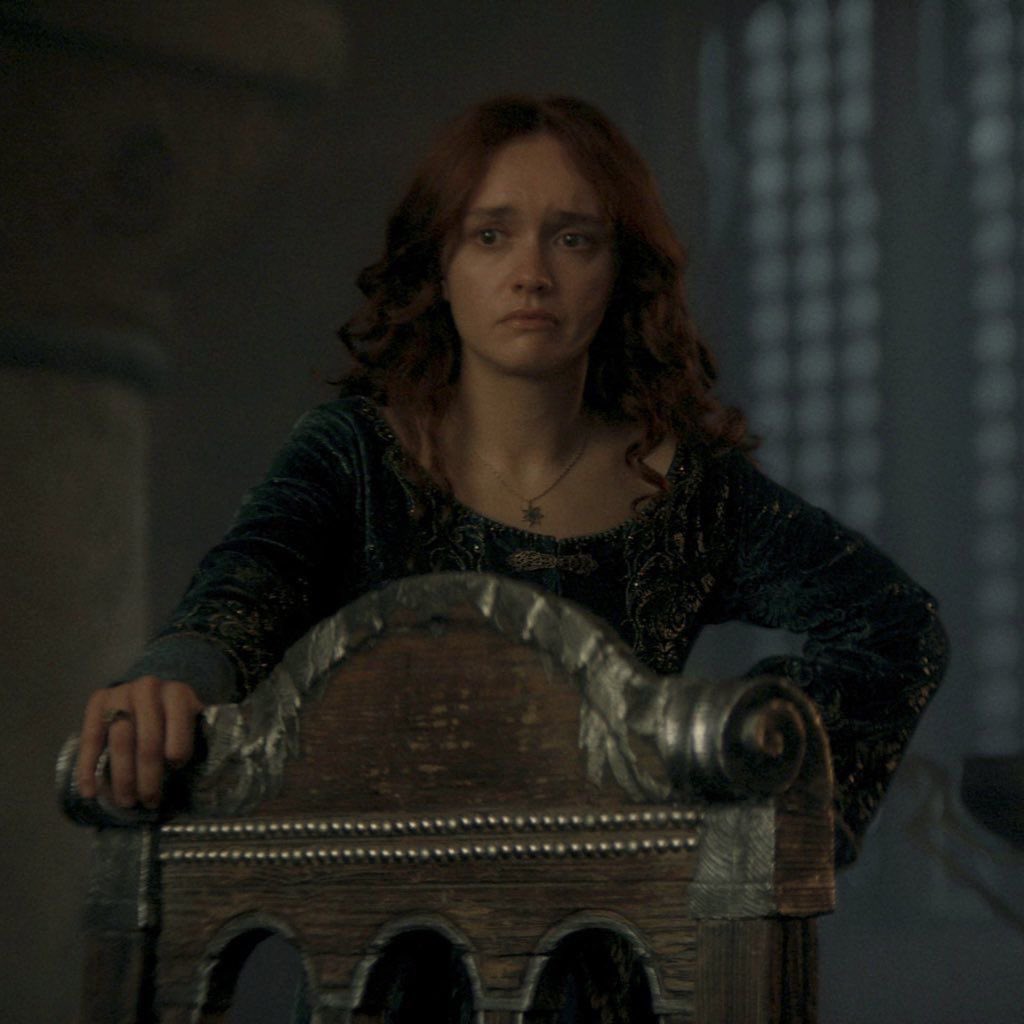 VILL4NEVE's tweet photo. she looks so beautiful when she’s miserable https://t.co/byUtz8FNrx