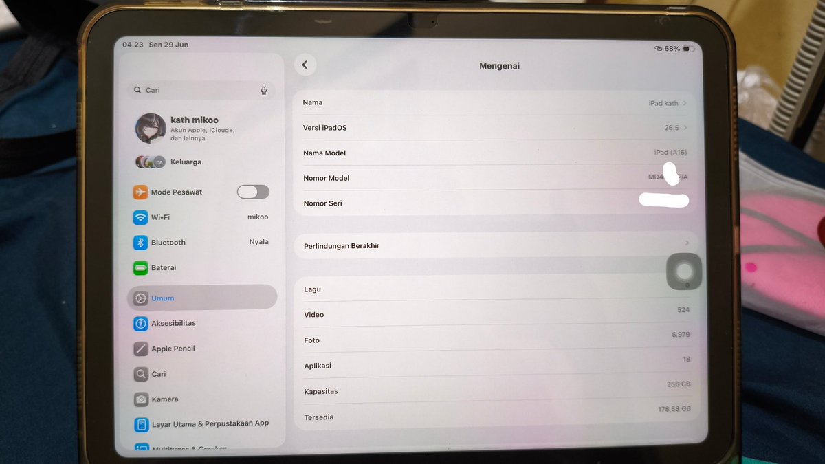 hydrobina's tweet photo. wts jual ipad a16 gen11 256gb
• garansi baru habis minggu lalu
• bonus connector adaptor inter
• fullset, silver, no dent/ penyok dll.. muluss bgtt
dom tangsel, avail cod/ oren klo jauh.. ini yg 256gb yaaa https://t.co/xtG2nPVdOT