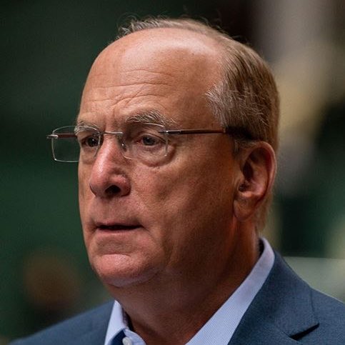 AshCrypto's tweet photo. BREAKING : 🇺🇸 BlackRock ETF sells $300,400,000 in Bitcoin. https://t.co/6OIbrQafVz