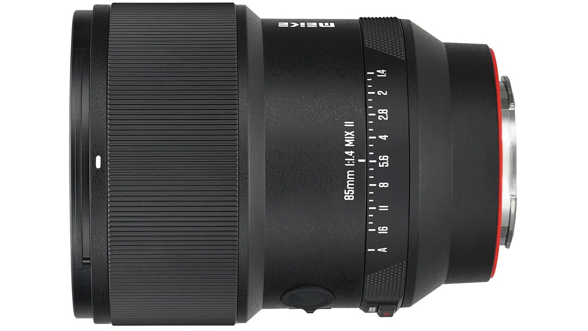 DigimanieCZ's tweet photo. Také společnost Meika přichází s novými objektivy. Její AF 85mm F1.4 II je novou generací světelného objektivu včetně autofokusu. #85mmf14 #meike https://t.co/AwQ5xaoUvd