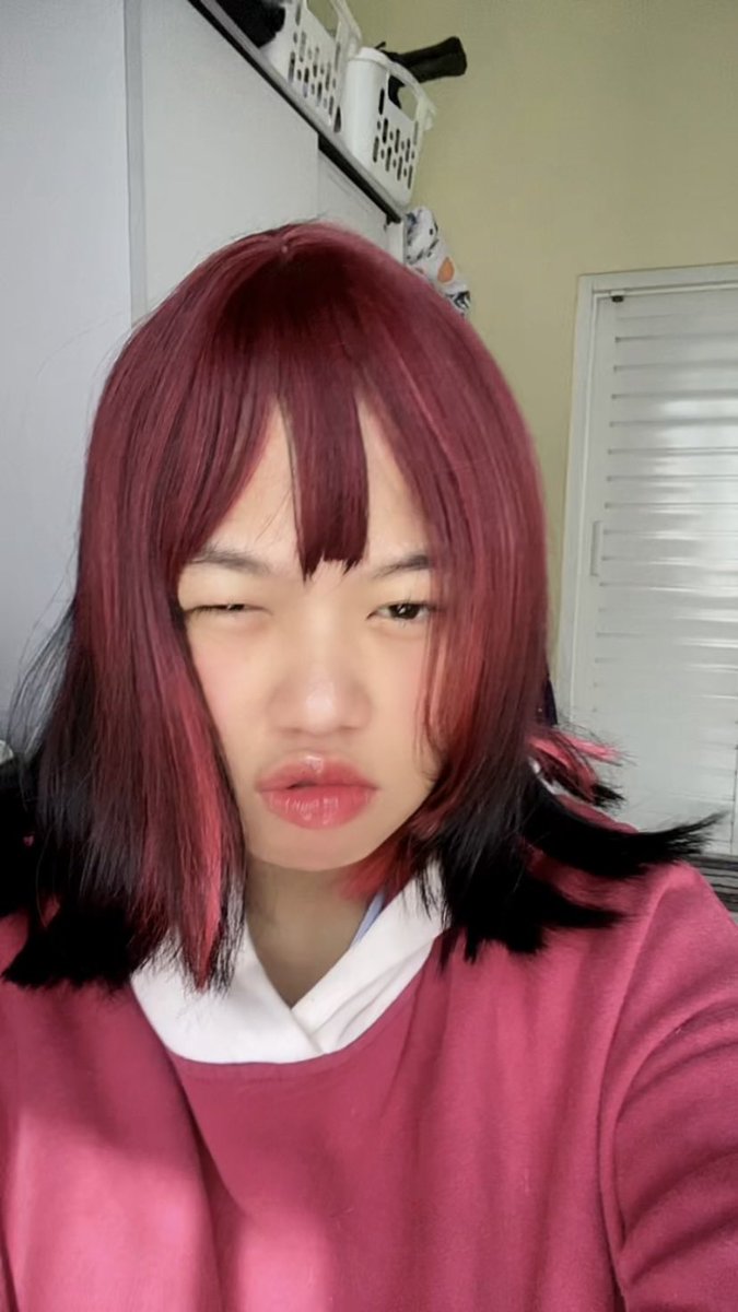 kiwisgrl's tweet photo. video screenshots 🐙 https://t.co/EFaMMM8QYb