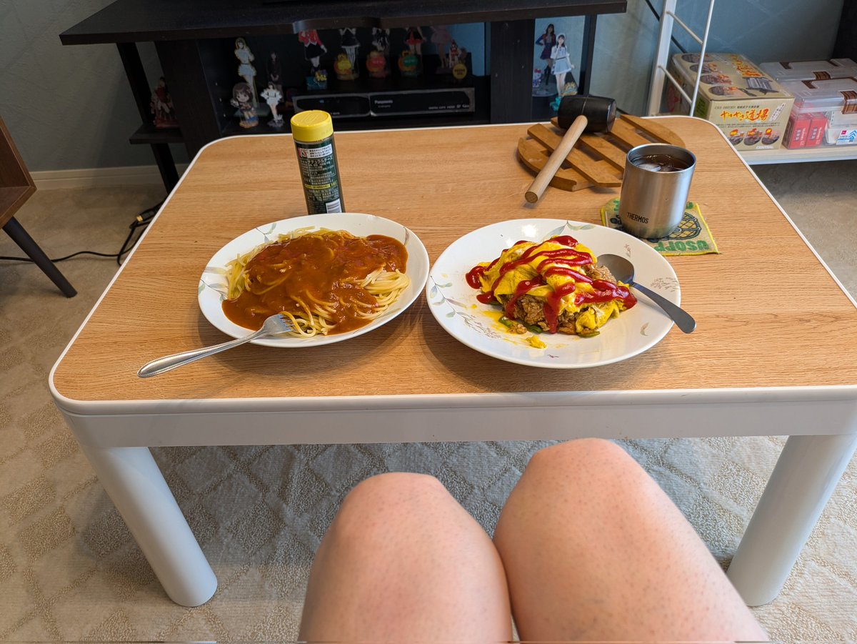 GS7914's tweet photo. お昼ご飯
パスタとオムライス😋
食べ過ぎたかもしれん(･ัω･ั)

さあ、栄に向かう準備をしよう！！ https://t.co/UfcaEzFn6l