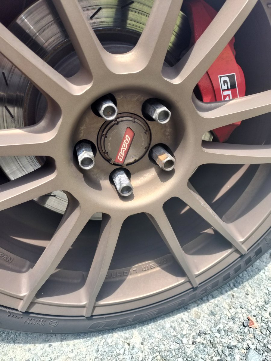 naokiGR861's tweet photo. ホイールナットを交換
変わらずアギトのナットで、貫通ナットのようなデザインで非貫通というのが気に入ってます
長さを間違えたので短くなりました https://t.co/xnB0TBlst2