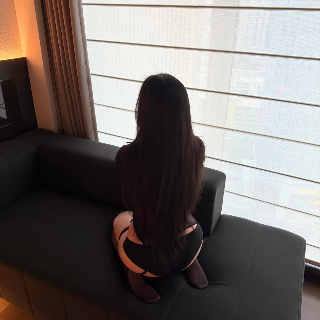bis_qui's tweet photo. 오늘 밤에는 술 한잔 하고 싶어요 🤪
#인천 #맘눌뎀 https://t.co/V4xMTntKQa