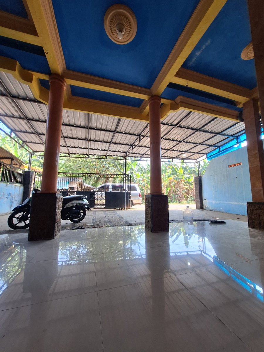 daraaayuh's tweet photo. Alhamdulillah ya Allah 🤲
Semoga rumah ini jadi pembuka rejeki keluarga ku menjadi rejeki yang barokah, berlimpah, halal, berangsur-angsur bertambah sampe jadi saudagar kaya raya, juragan tanah, punya pabrik pentol dimana-mana, mobil mazda, vellfire, hilux, isuzu mux, reborn https://t.co/RosCgWGhjA