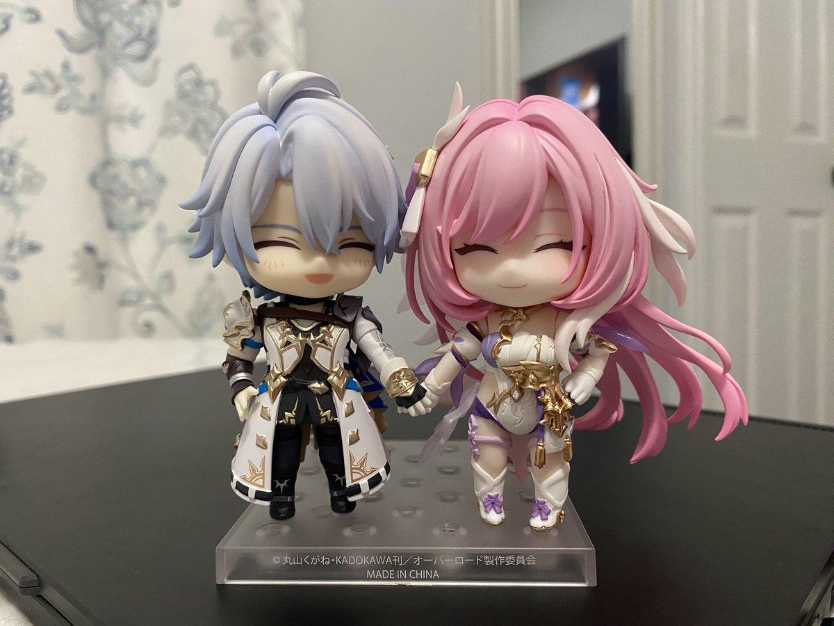 MLGRetard's tweet photo. Despite never meeting before, they feel like they’ve known each other for millions of cycles.

#phairene #kevely #HonkaiStarRail #HonkaiImpact3rd https://t.co/tQZhwivfNF