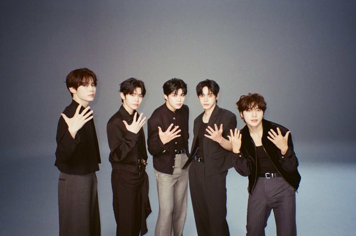 M2MPD's tweet photo. 필름카메라로 기록한 6월의 추억📸 7월에도 쭈욱 엠투와 함께해요❣ #6월의엠투 #M2film #SC_ORIGINAL #릴레이댄스 #ZEROBASEONE #제로베이스원 @ZB1_official https://t.co/0x4tNJcRTN