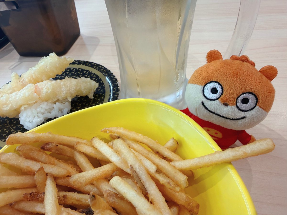 kkk__sd's tweet photo. ハッピーセット🤤🫶🏻🍣 https://t.co/jsG5xqTYQE