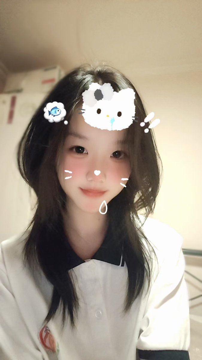 feiziwei1's tweet photo. ＃初中 ＃母狗 ＃少萝 ＃反差 
让我插下小嘴吧，求你了😭😭😭 https://t.co/Bqb1IxDrFd