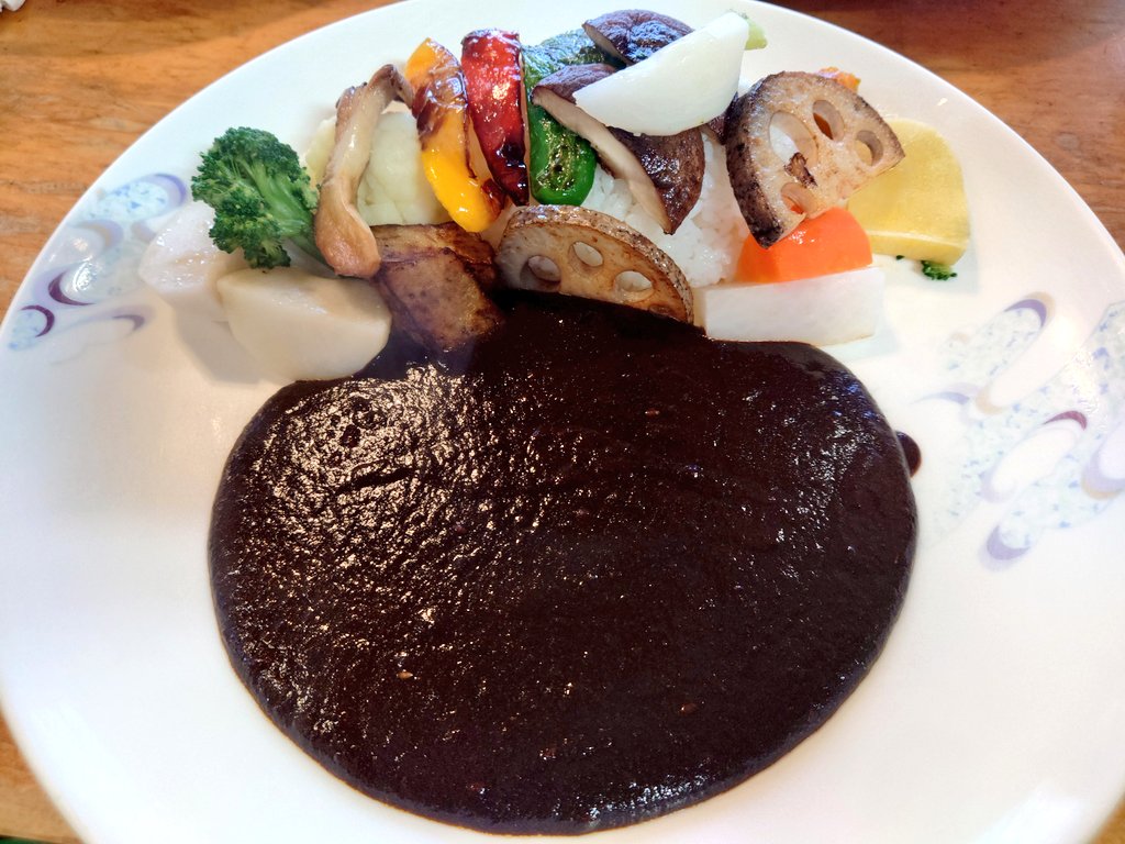Ryback_Curry's tweet photo. 本日6月30日は通常営業です

もう今年も半年過ぎたって本当ですか？
今年のカレーチャンスがあと半年しかない…？

さあ慌てず騒がす可及的速やかに当店へ

今日もカレーをしっかり食べようじゃありませんか

当店の美味しすぎるカレーを是非どうぞ

よろしくお願いいたします
#カレー #鴨川市 https://t.co/yODM3Yckid