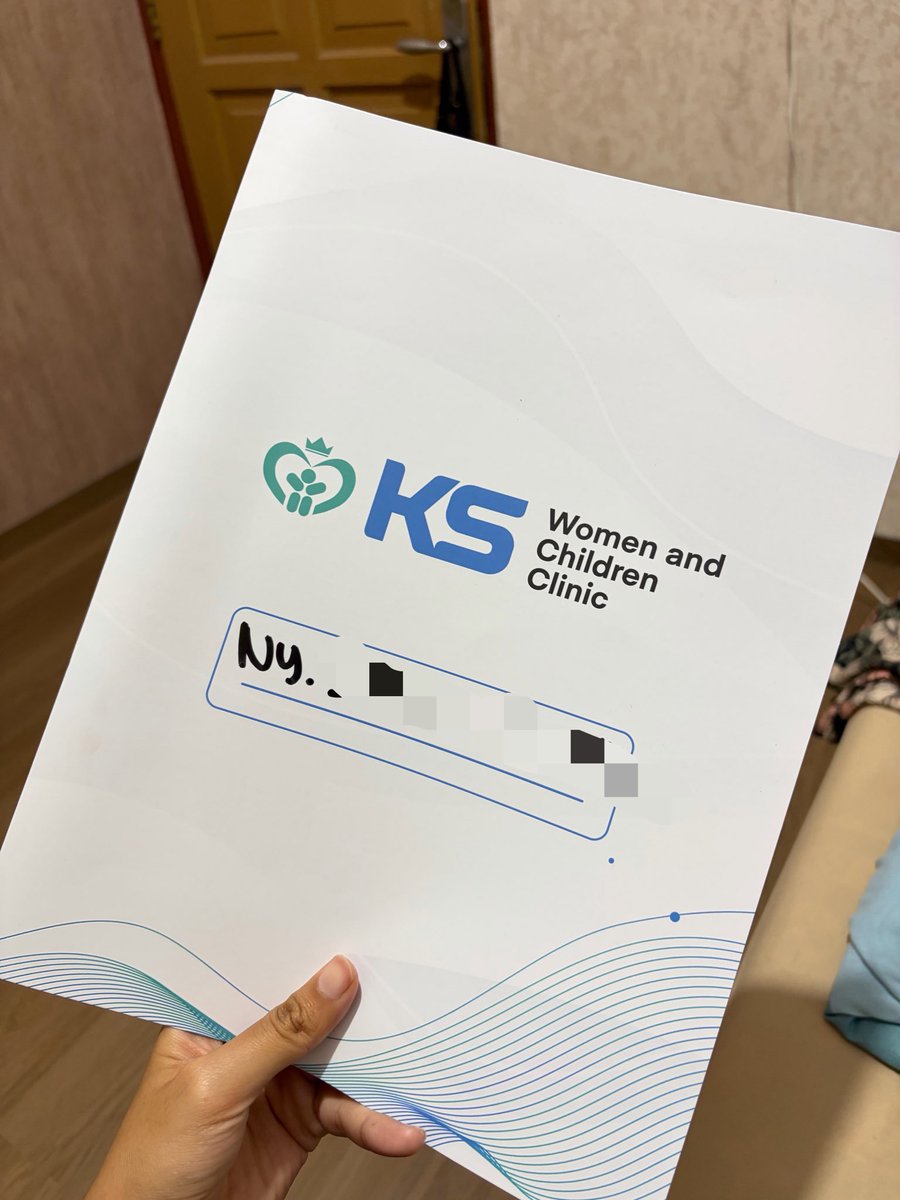 kforkinsley's tweet photo. Memberanikan diri buat cek transvaginal, btw aku cek pas lagi haid day 3 rasanya MUANTAP ngilu dikit🫠

Yes alat pic 1 nanti dimasukan ke miss v kalian, nanti di cek apakah ada kista, miom, pcos, bisa ngeliat sel telurnya juga (cmiiw) https://t.co/fG04sbLAB8