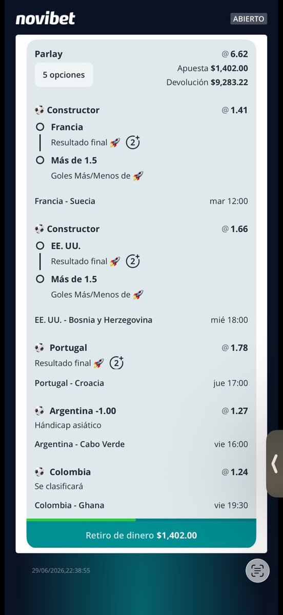 Azzukb's tweet photo. ves 7,000 pesos tirados y no los levantas chaval? @DRMLS23 🤨🤨 https://t.co/km4f46qAOD