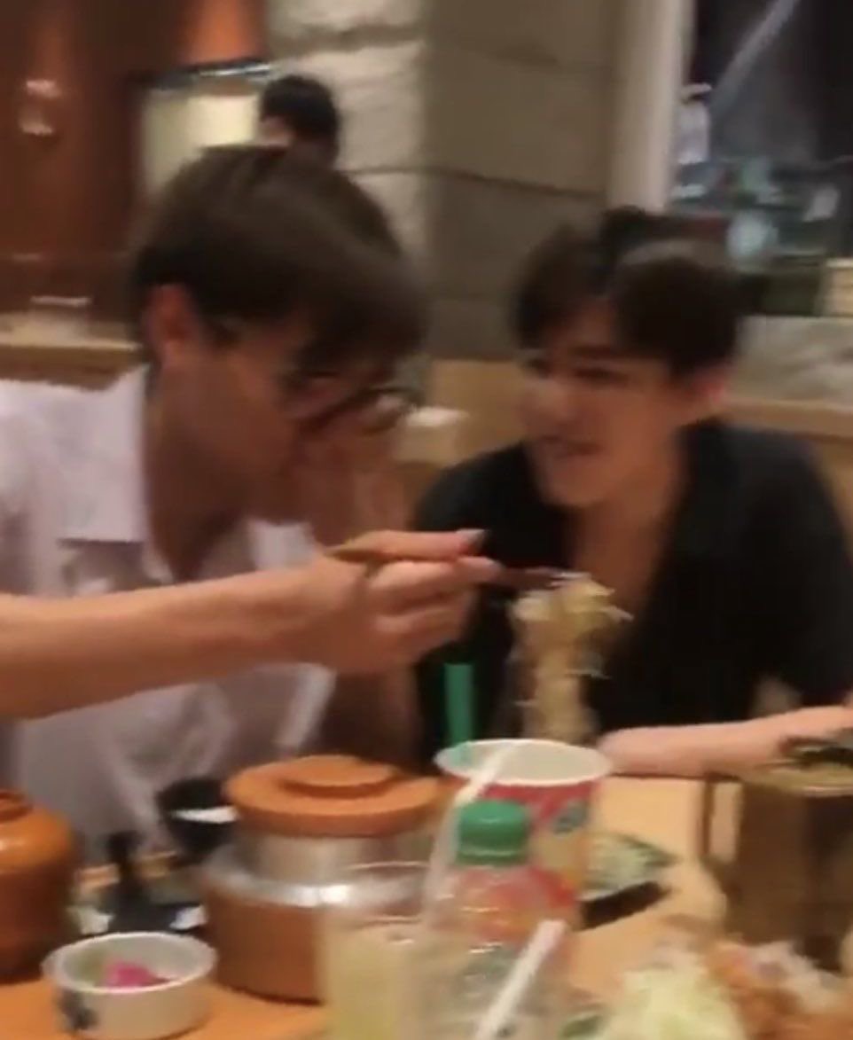 bkpphome's tweet photo. หมาเด็ก ม.6                              พี่คนสวยปี 1 https://t.co/lFBSMmQqgp