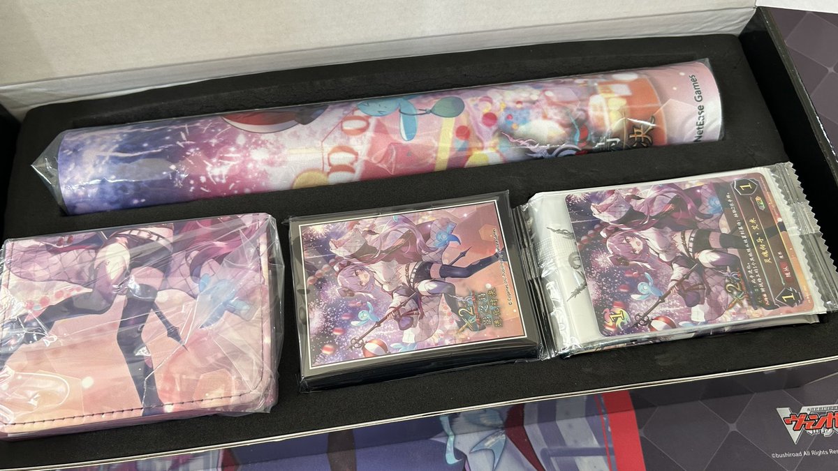 oscmanga's tweet photo. She’s here!

Now come to Worlds Beyond please.

#ShadowverseEvolve #シャドウバースエボルヴ https://t.co/Fi96FNwVSL