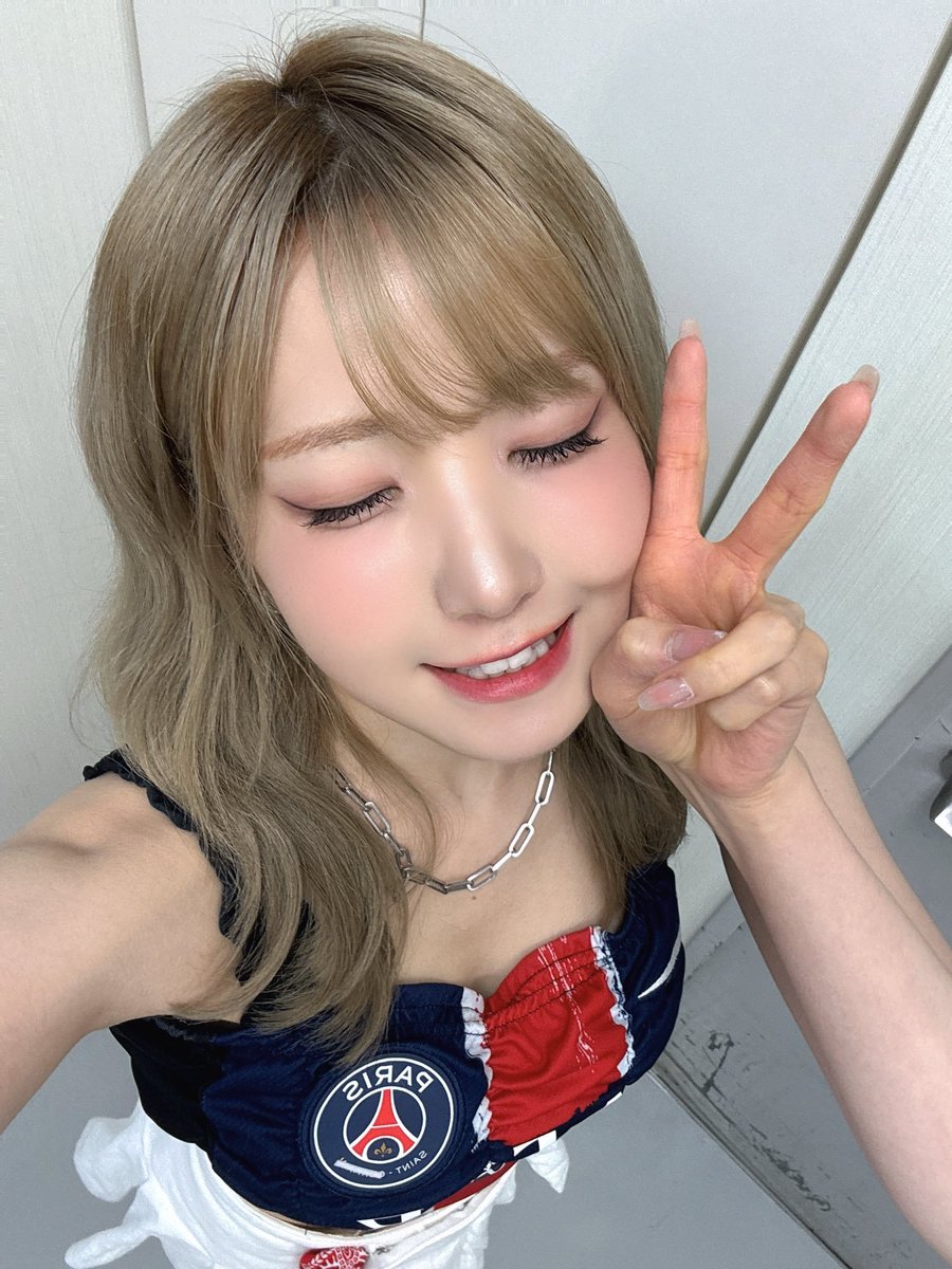 HitomiBR's tweet photo. [📷] Atualização via fromm.

#HITOMI #히토미 #SAYMYNAME #세이마이네임 https://t.co/HbBB4Scir8