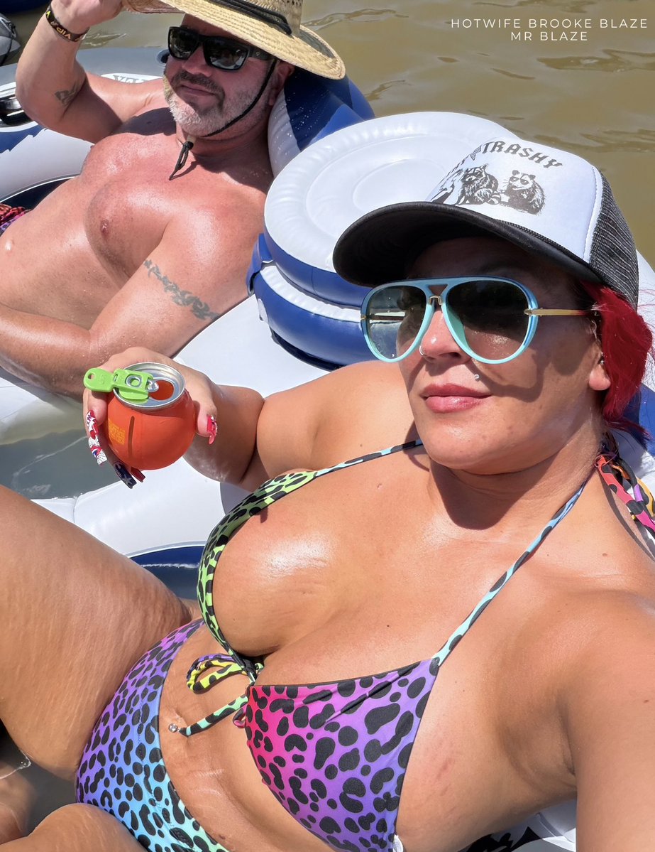 hotwife_BB's tweet photo. Me and @MrBlaze_Cuckold tubing down the river yesterday #hotwife #cuckold #qos #bbcslut #milf #summervibes #bbcqueen #vixen #BNWO https://t.co/LKfSIrsV4B