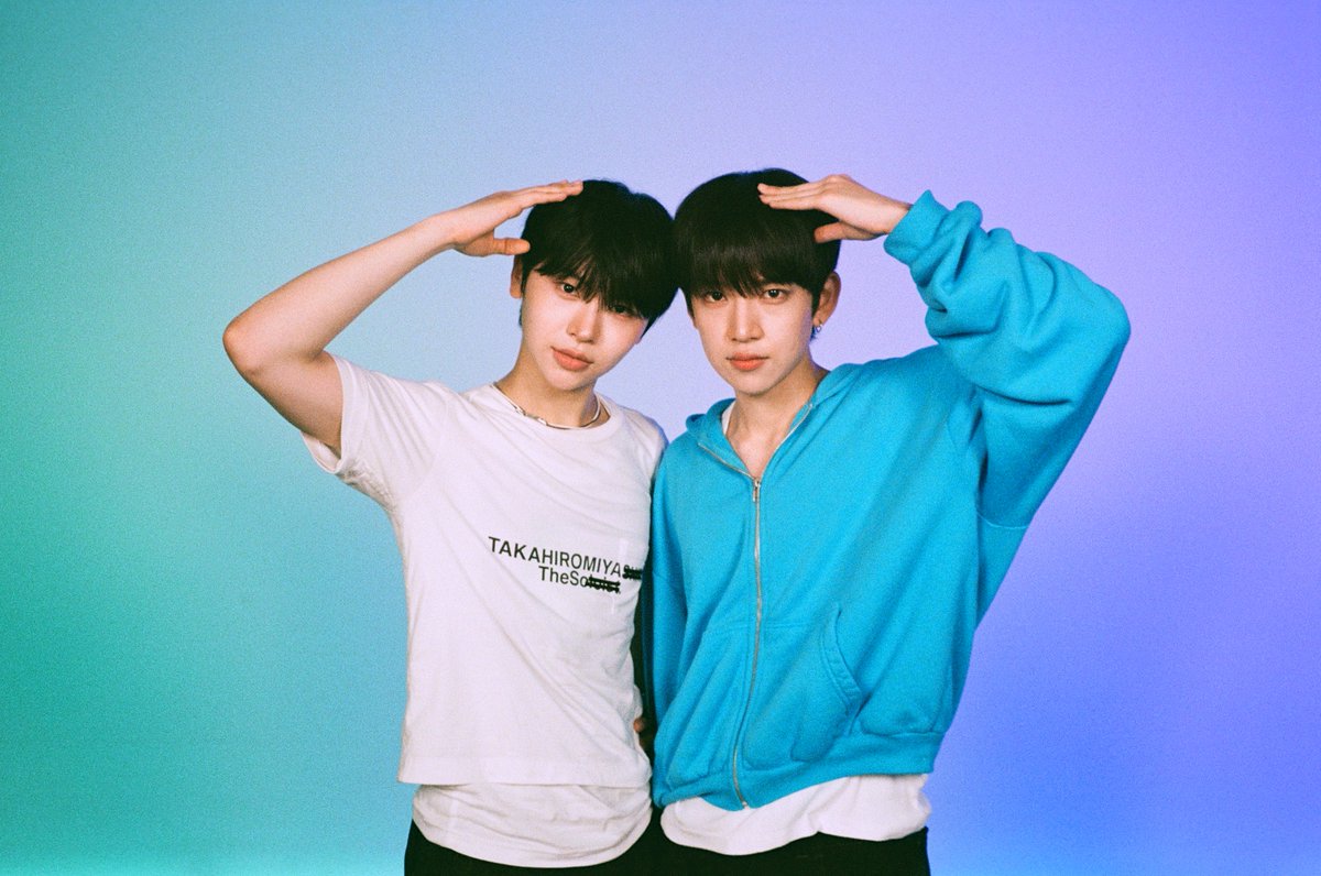 M2MPD's tweet photo. 필름카메라로 기록한 6월의 추억📸 7월에도 쭈욱 엠투와 함께해요❣ #6월의엠투 #M2film #릴레이댄스 #IDID #아이딧 @IDID_starship https://t.co/UtmXZOvdIg