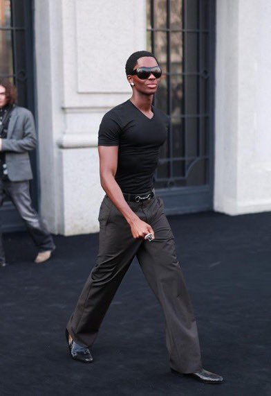 BRELLAFASHION tweet picture