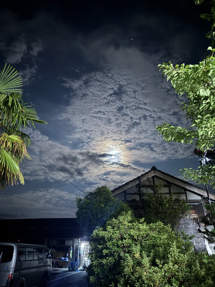 HanaYukaSano's tweet photo. ✨🎐 浴衣 縁側 花火🎇
たまにはいいね🧡

撮影中…
レンタルファミリー

#事故物件 #レンタルファミリー #浴衣 #花火 #映画撮影 https://t.co/MACoHYQopM