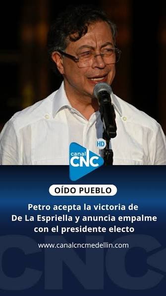 thiagoS769's tweet photo. @emermanrey @emiliolagos1 Calla payaso imbécil come mierda anda seguí rebuznando que toda la mierd@ que hablan  no van a cambiar los resultados que ganó abelardo  legítimamente payaso estúpido ahora hay que creerle a un imbécil como usted...sus pruebas se las puede meter por el Cul0 https://t.co/dzB5peS7f7