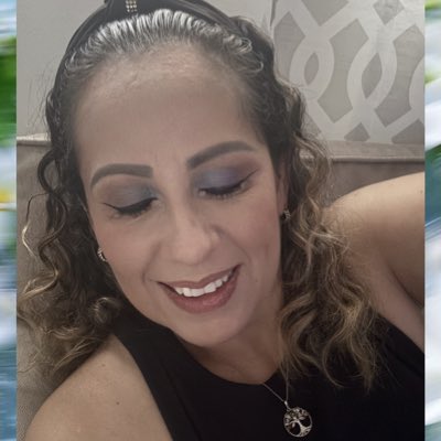 Monikramelo's tweet photo. “Lo mejor y lo más bonito de esta vida no puede verse ni tocarse, debe sentirse con el corazón.” Hellen Keller https://t.co/Y01RUZdht8