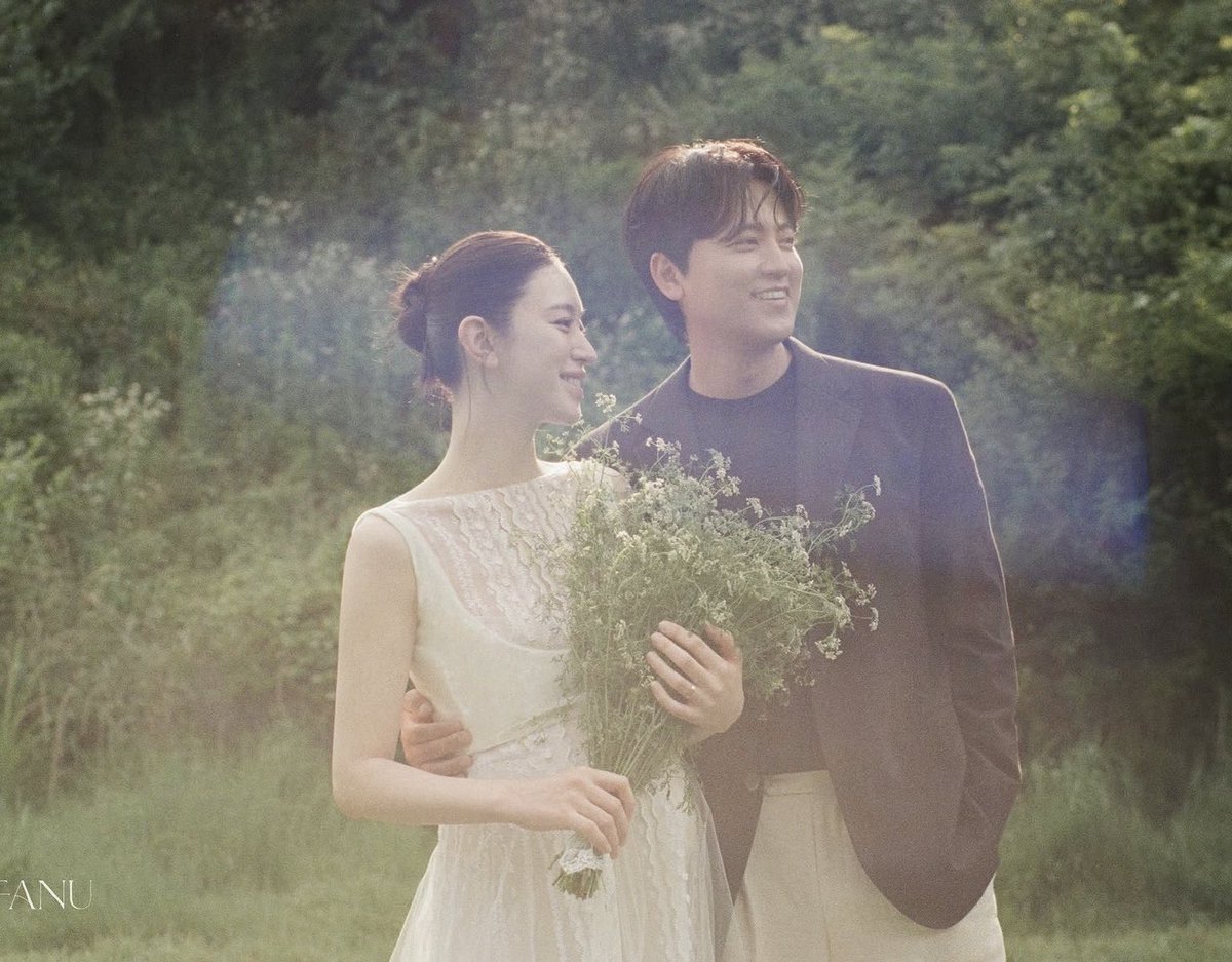 tslamchda's tweet photo. 유혜주 만삭촬영 사진
이 사진 보고 결혼 바이럴 당함
진짜 너무 예쁜 가족❤️ https://t.co/oTLz688VIW