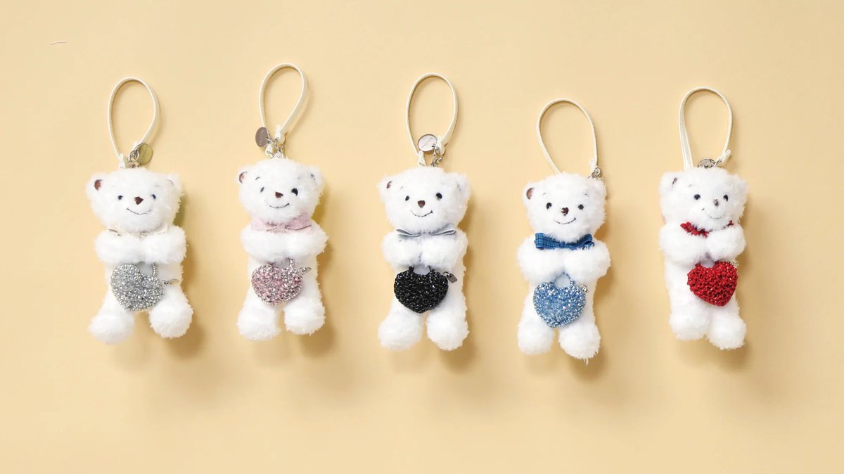 shelly_diary's tweet photo. アンティプリマ×familiarコラボ🧸💍🫧ファミちゃんがキラキラバッグ持ってるの可愛すぎるよおおおお😭💗💗 https://t.co/NxqhNo9QT3