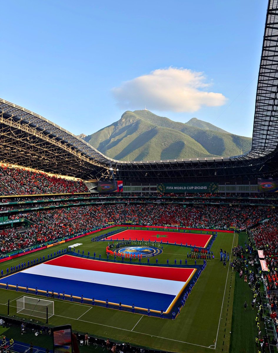 Noitedecopa's tweet photo. AURA MÁXIMA 🤌🇲🇽🏟️🏔️ https://t.co/Cy0ijU9au3