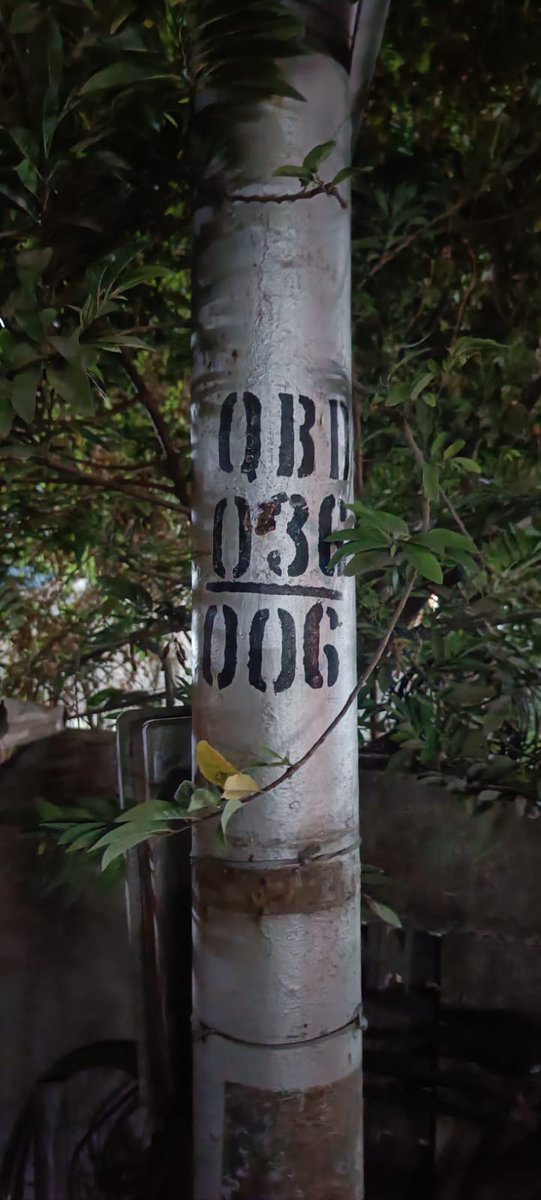INCsanjeevsingh's tweet photo. @Adani_Elec_Mum , @mybmcWardKE ..Street light of teligali cross road , from dev deveshwar society is not functioning , darkness on road and surrounding areas cases of robbery increased , please see and do the needful . https://t.co/ecvjkUiho7