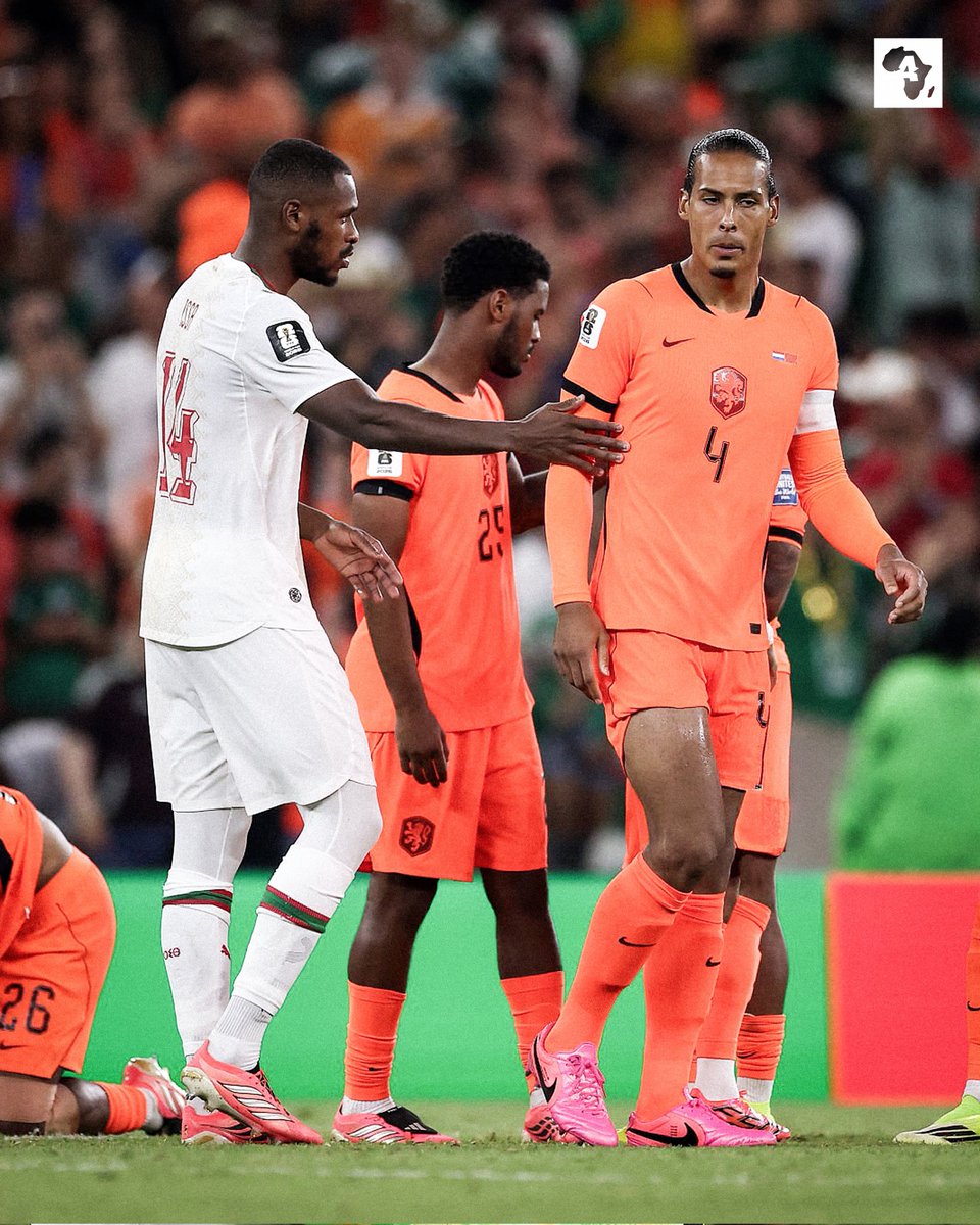 ActuFootAfrique's tweet photo. 🚨 C’est la 𝙋𝙍𝙀𝙈𝙄𝙀𝙍𝙀 𝙁𝙊𝙄𝙎 𝘿𝙀 𝙇’𝙃𝙄𝙎𝙏𝙊𝙄𝙍𝙀 que les Pays-Bas 🇳🇱 se fait éliminer par une nation africaine en Coupe du Monde. 

🌍🇲🇦😉 https://t.co/F7An5g5Ajn
