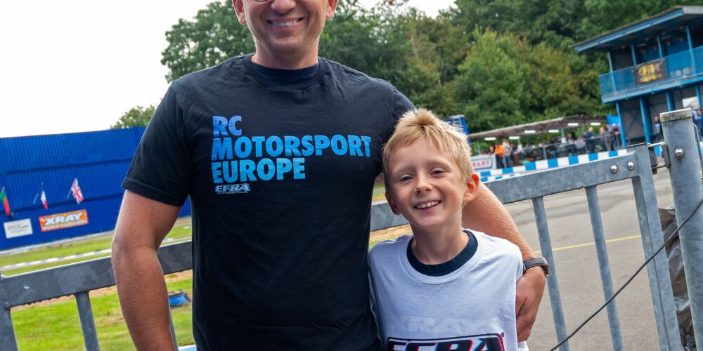 rctracks's tweet photo. 2025 EFRA Official Merchandise – Order Now https://t.co/CnLhwvSUTm
#RCBagSwag #RCProducts
It’s a great time to have another look at the...
#RC #RCHobby #RCRacing #RCTrack #EFRA https://t.co/XAwAZl2Vc2