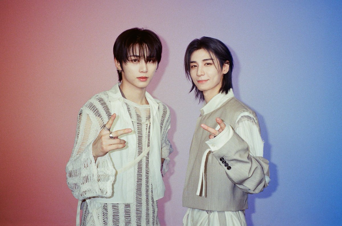M2MPD's tweet photo. 필름카메라로 기록한 6월의 추억📸 7월에도 쭈욱 엠투와 함께해요❣ #6월의엠투 #M2film #릴레이댄스 #보이넥스트도어 #BOYNEXTDOOR @BOYNEXTDOOR_KOZ https://t.co/2dRsLUgso2