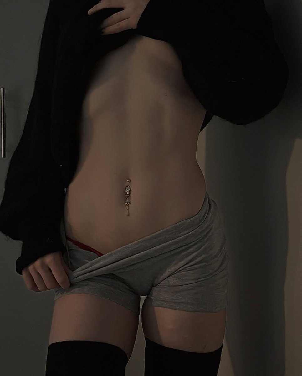 2010_michi's tweet photo. Who’s horny? dms open baby📷 https://t.co/0w5DSyXZ4j