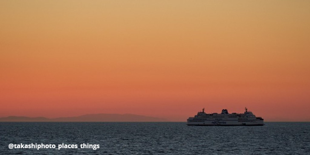 BCFerries's tweet photo. Goodnight to you, West Coast!
We are now docking for the night, but we will be back bright and early at 6:00 am tomorrow to answer all of your @BCFerries-related questions! π³οΈβ
For now, keep up to date with our #CurrentConditons via this link π https://t.co/Q3Xm4b0kxN ^sp https://t.co/xF97xPfINJ