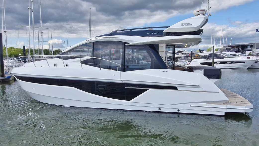 ApprovedBoats's tweet photo. ☀️ SUMMER SIZZLER SALE ☀️ Huge savings on selected new &amp; used boats, exclusive offers, part-exchange opportunities, and ready-to-go stock available now. Find your perfect boat this summer and make the most of the season. #Boating #BoatSale #SummerSizzler https://t.co/XpJea7PUNt