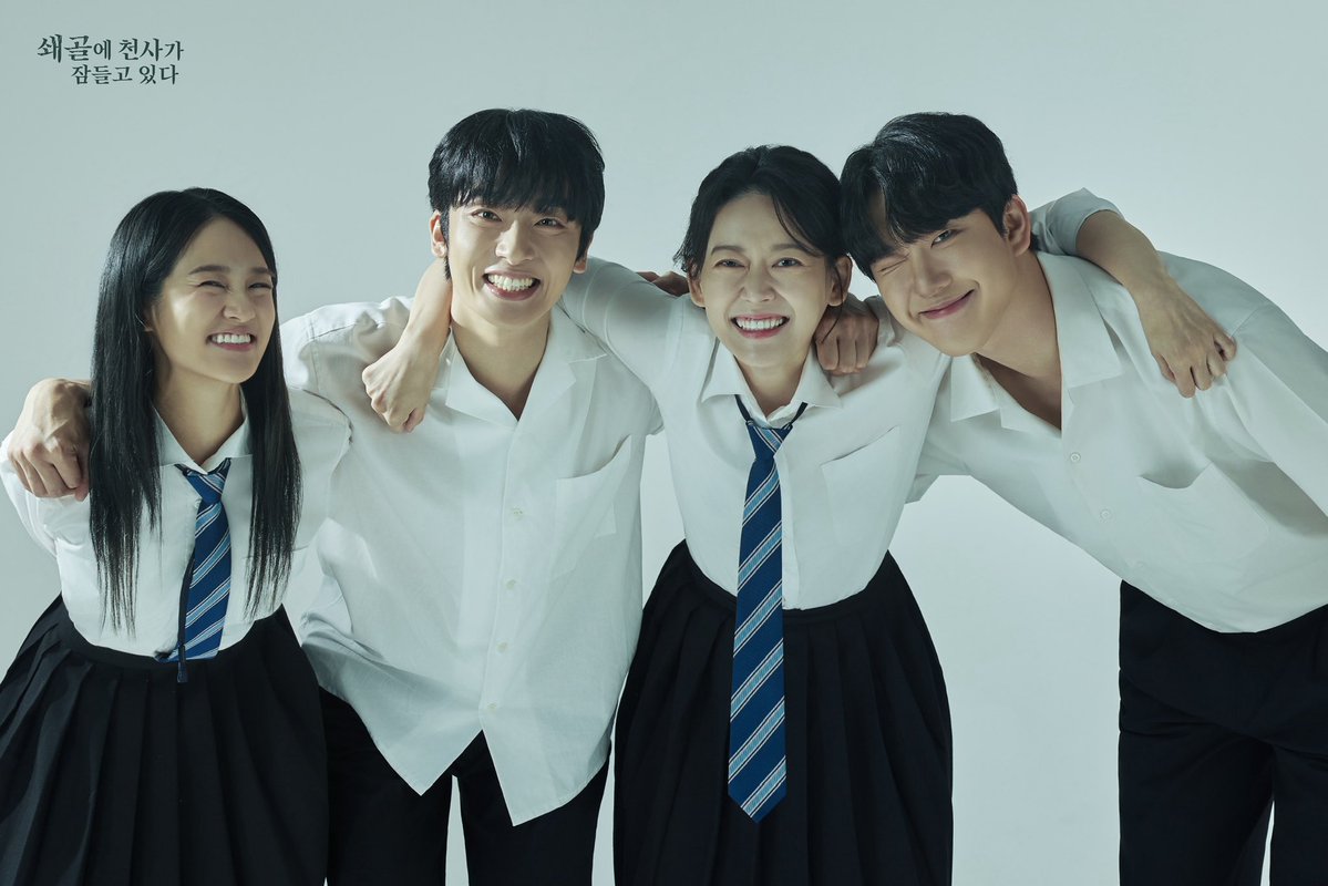 tank_of_fire's tweet photo. <쇄골에 천사가 잠들고 있다> 페어컷 공개
　　 
2026.07.30 - 2026.09.27 
예그린씨어터 https://t.co/LjijWcPg5m