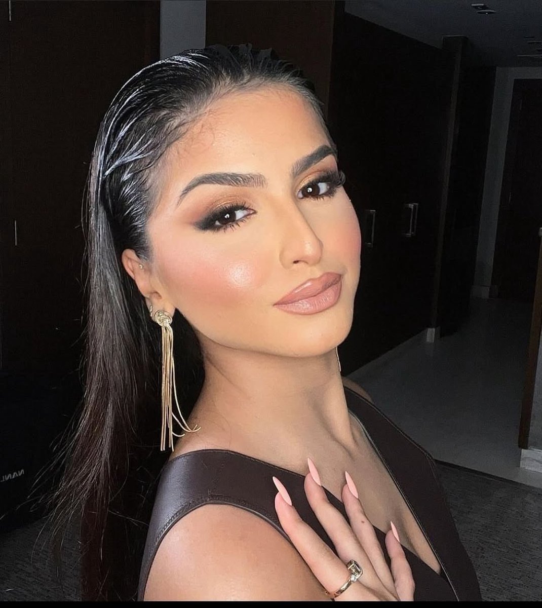 No_B61's tweet photo. ما يذكرك الحلا بشي🫦😵‍💫

اححح يالجمال 😵‍💫 https://t.co/Wmw0XqSaih