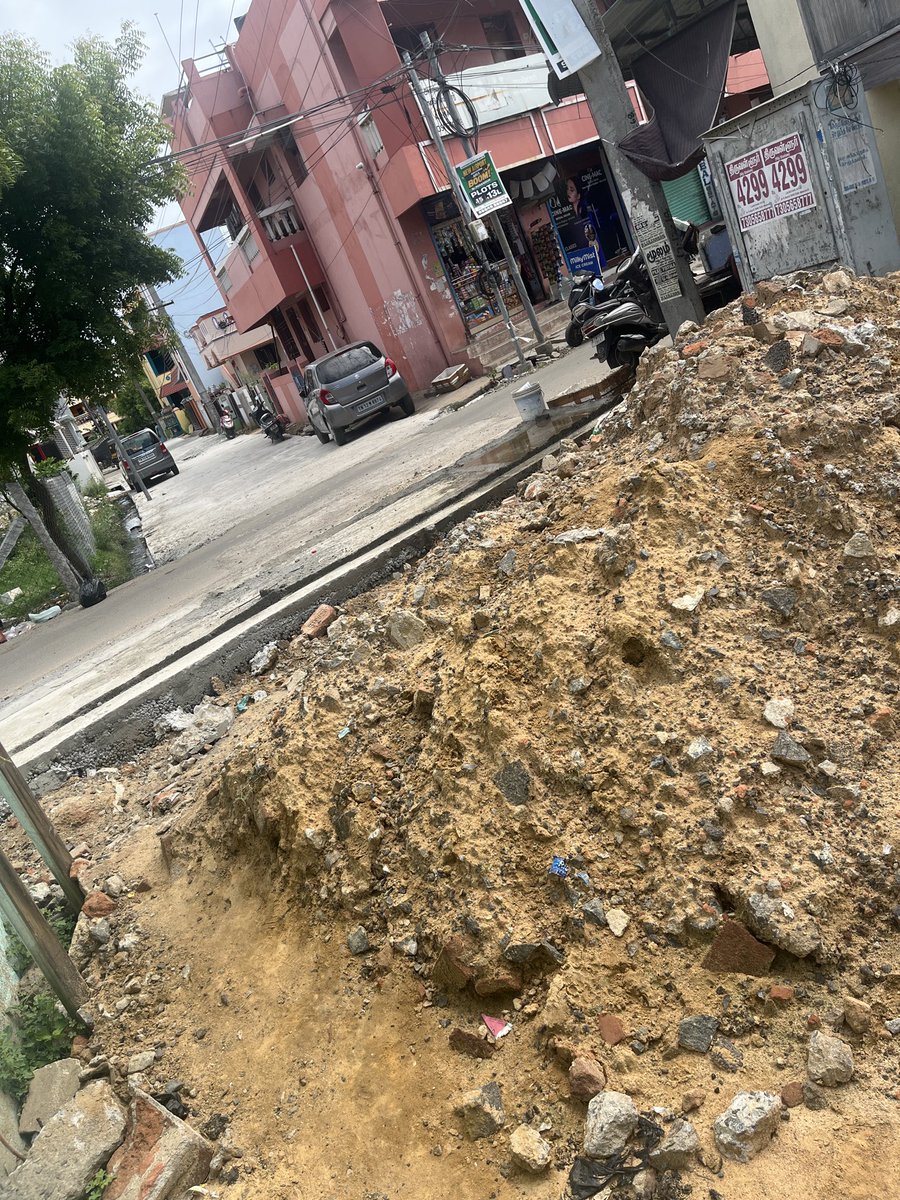 arun32's tweet photo. It’s been 2 weeks since this road was dug for  drainage work and nothing has moved. Residents are forced to cross this every day, including pregnant women, senior citizens, and children. How long are we expected to suffer ? Counsellor is pissed because we voted for #vijay #avadi https://t.co/GRRbQmeqts