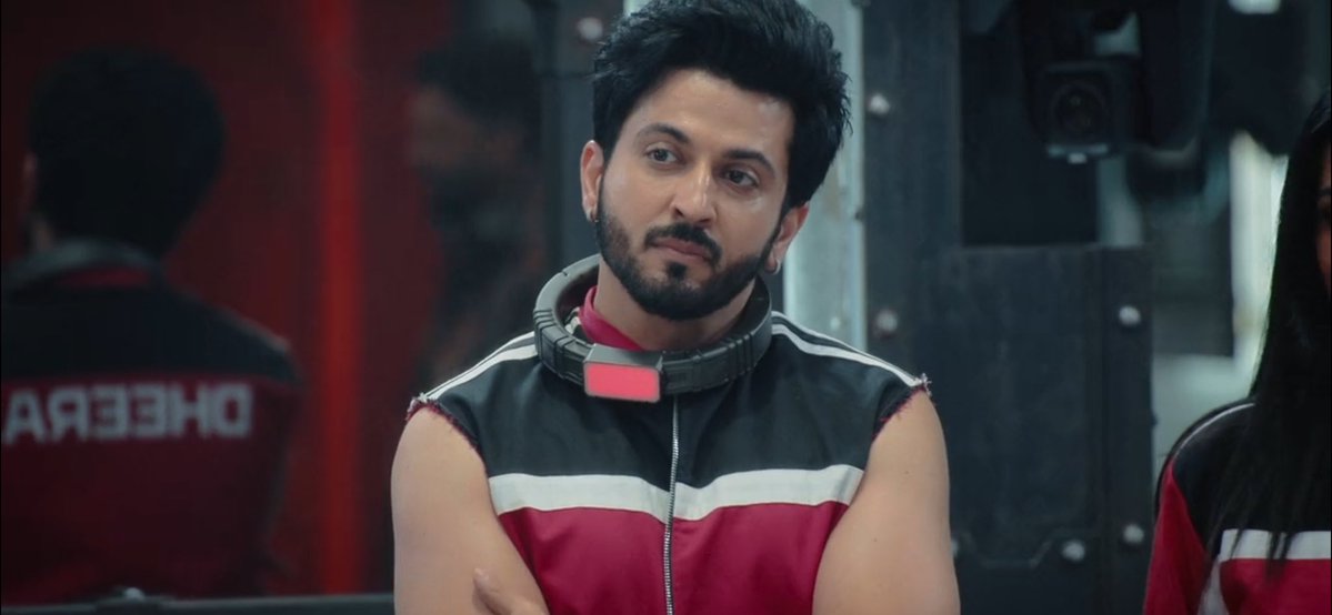 ishqipediaa's tweet photo. Sometimes I genuinely wonder where all this hate for Dheeraj comes from. 😭 I’ve seen him in Kundali Bhagya, and I’ve always found him to be a good actor. Now, on the show, he’s proving to be sensible, calm, and mature too.
#dheerajdhoopar #lockupp #LockUpSeason2 https://t.co/BcNxsibJwH