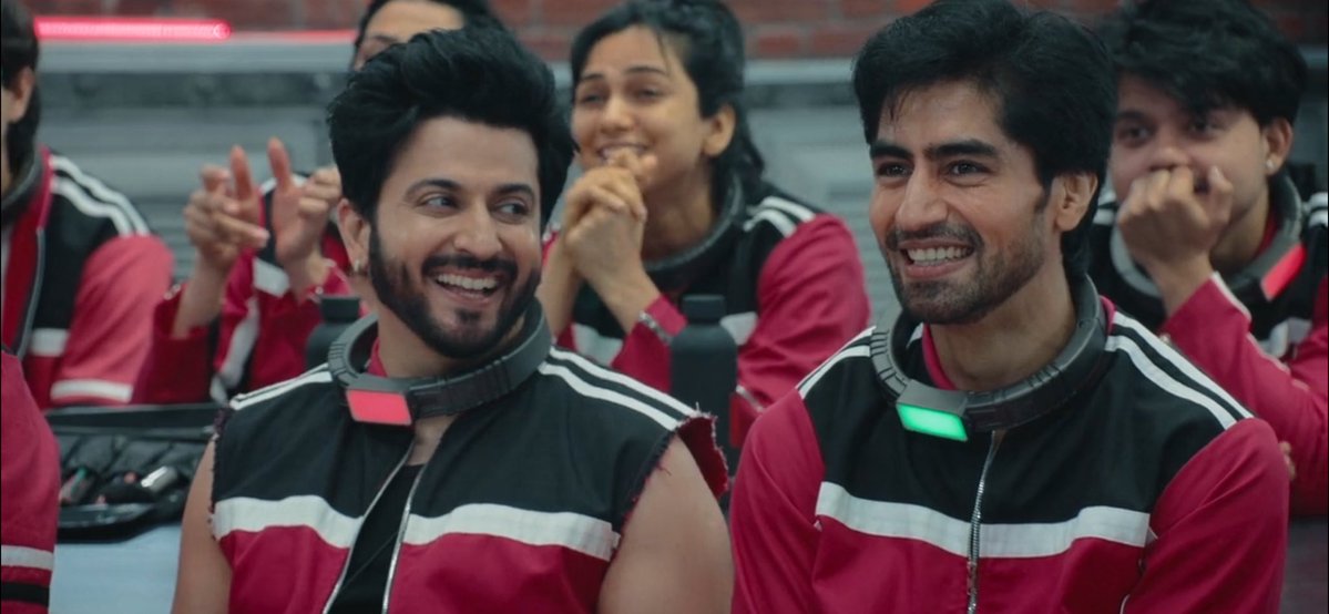 ishqipediaa's tweet photo. So far, I really like the way he’s playing. Also, can we appreciate how adorable Dheeraj is?😭 His smile is so warm and genuine, and it makes him even more likeable. He’s seriously so cute🥹🫶
#dheerajdhoopar #LockUpSeason2 #lockupp https://t.co/Qvv9VkuBfU