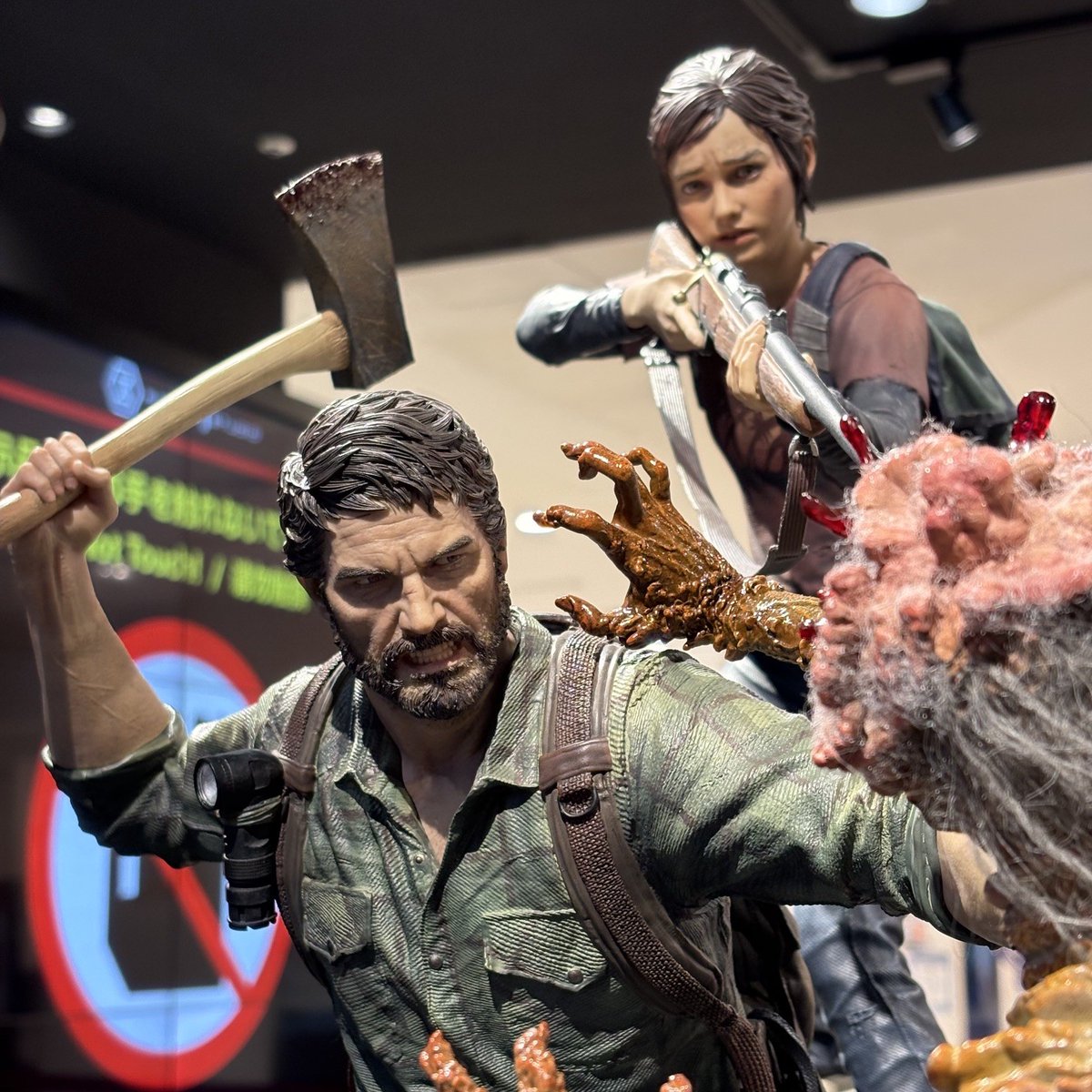 Nextlevel_Tokyo's tweet photo. ☆☆展示販売情報☆☆

アルティメットプレミアムマスターライン
『The Last of Us PartⅠ』
「ジョエル＆エリー DX ボーナス版」
¥316,690 ➡ ¥285,021 (税込)

展示商品のため10%OFFにて販売👀

商品の状態をご確認いただき
ご購入をお願いいたします🙇
詳細は店舗スタッフまで📢

#TheLastofUs
#プライム1スタジオ #P1S_SGS
