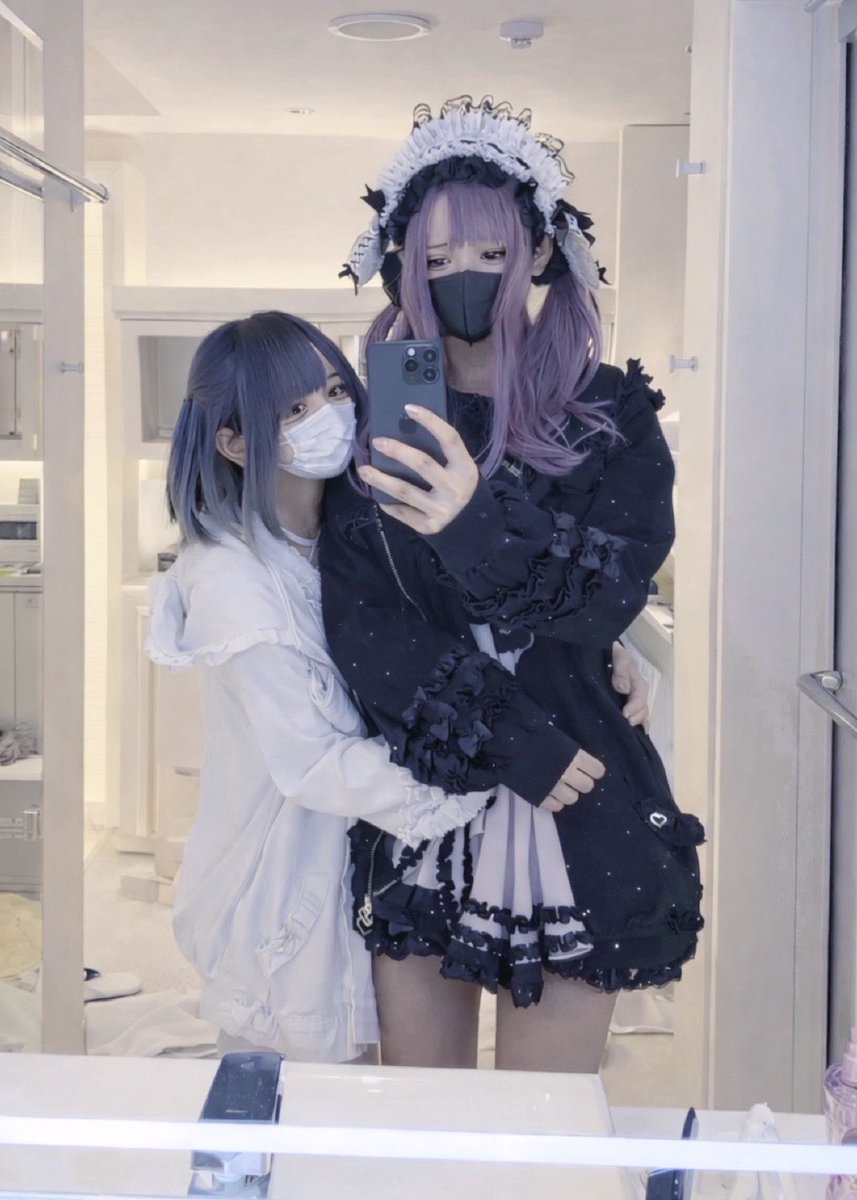 yunpoyon_'s tweet photo. 百合のフリしたBLです。好き？ https://t.co/wOIvpRjJje