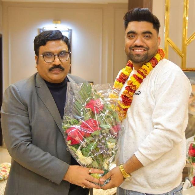 SadikKh62697788's tweet photo. जिला कांग्रेस कमेटी (अल्पसंख्यक विभाग) बारां के जिलाध्यक्ष बड़े भाई @AliHusainTipu1 को योमे पैदाइश की पुरखुलूस मुबारकबाद..🎂🎂
खुदा आपकी उम्र दराज करें..! https://t.co/yEcTkLHMRQ