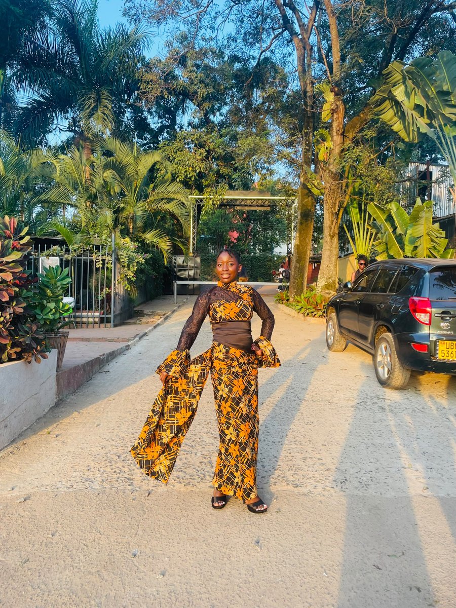 RuthAmber13's tweet photo. Best of June🥳

Thanking God for life and for how far his kept us🙏
Ending the first half of the year with God and starting the next with him

Blessed Tuesday Fam❤️ https://t.co/wEfoP2WzXF